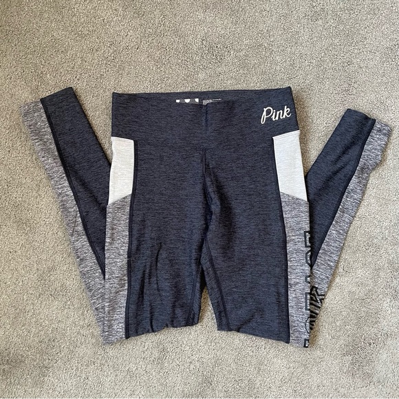 VS PINK Ultimate Leggings - Size XS - Excellent Condition - Picture 3 of 4